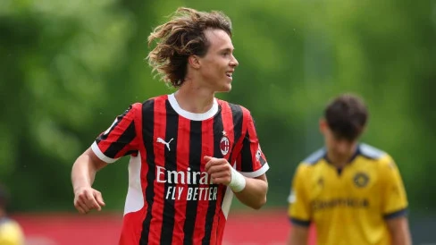 688da0273eaeb-pemain-muda-ac-milan-christian-comotto_488_274