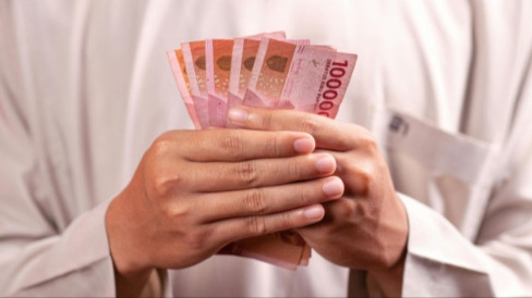 68bffd8f2dc49-ilustrasi-uang-rupiah_488_274