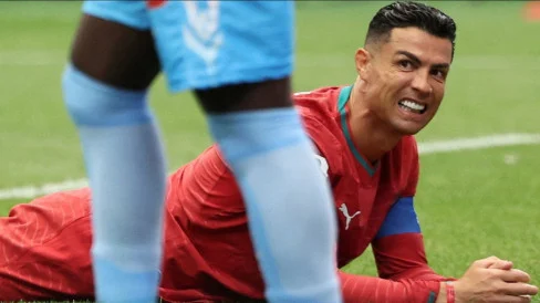6a4cb22dca195-kapten-timnas-portugal-cristiano-ronaldo_488_274