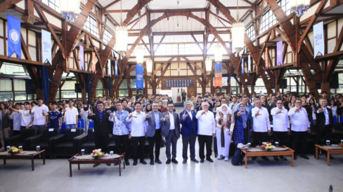 6ac76cea9f200-kuliah-umum-bertema-membangun-kesadaran-geopolitik-generasi-muda-memahami-dunia-menentukan-posisi-memberi-kontribusi-di-institut-teknologi-bandung-itb_488_274