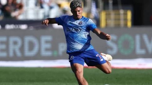 6acba6753bffd-striker-fc-porto-william-gomes_488_274