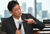 Topics Covered: Kawal Pendanaan Rp 301,8 Triliun, Purbaya Sebut AIIB Bakal Buka Kantor Perwakilan di Jakarta