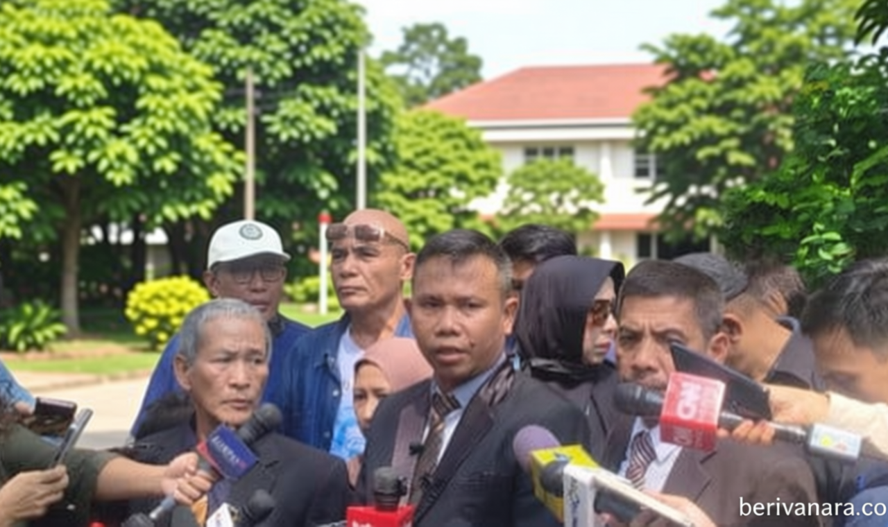 Kuasa Hukum Tuding Motif Penangkapan Roy Suryo untuk Melayani Kepentingan Jokowi – Bandingkan dengan Silfester Matutina