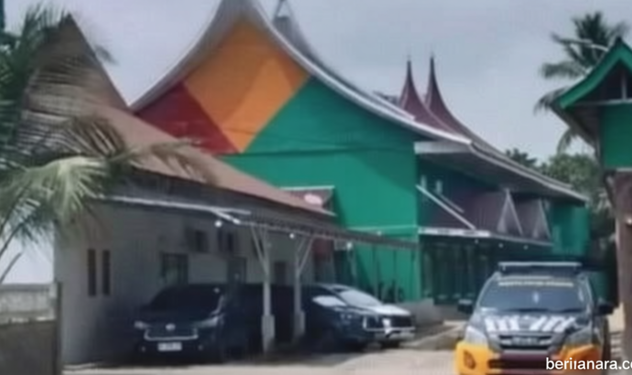 detik KPK Geledah Balai Milik Bupati Kuansing Nonaktif dan rumah Kadisbun