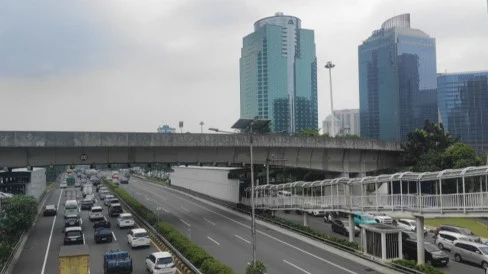 BMKG Prakirakan Seluruh Wilayah Jakarta Diselimuti Awan pada Rabu