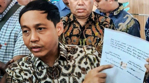 Key Issue: Berapa Isi Uang dalam Amplop yang Diterima Raja Juli dari Bupati Kuansing? Ini Kata KPK