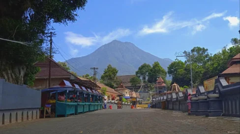 Bikin Heboh Netizen – Daftar Harga Disebut untuk Layanan Ritual di Gunung Kawi Viral