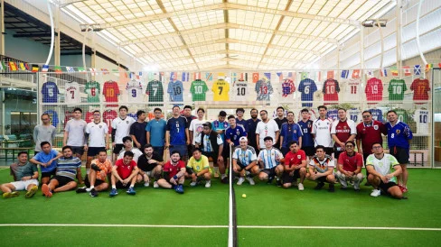 Important Visit: Sambut Euforia Piala Dunia 2026, OG Jersey Gelar Turnamen Padel dan Pameran Jersey Legendaris
