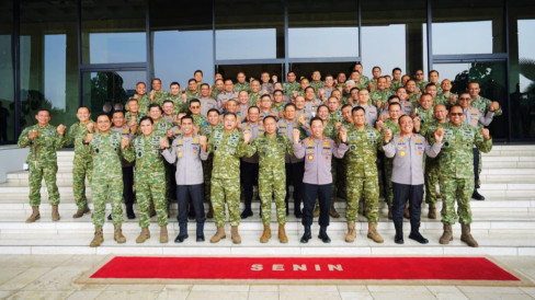 Main Agenda: Perkuat Soliditas TNI-Polri, Kapolri Listyo Sigit Silaturahmi dengan Panglima TNI di Mabes TNI