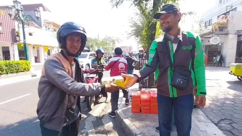 Latest Program: Jaga Kamtibmas dan Tolak Provokasi, Komunitas Pengemudi Ojek Online Solusi Gelar Deklarasi Damai