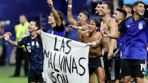 What Happened: Spanduk Malvinas bikin Panas