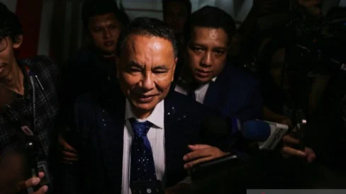 Official Announcement: Begini Kronologi Hotman Paris Keceplosan Ucap ”Lu Punya Otak Nggak Sih” ke Wartawan Sampai-sampai Viral di Medsos