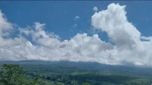 Gunung Semeru Alami 21 Kali Gempa Letusan Selama Enam Jam