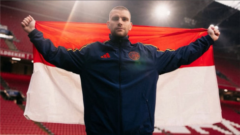 Maarten Paes Belum Habis di Ajax Amsterdam