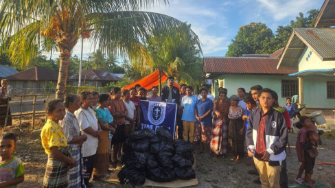 PIKI Peduli Salurkan Ratusan Paket Logistik Warga Terdampak Gempa Bumi di NTT