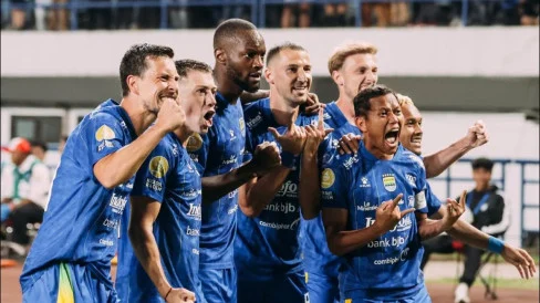 6a9d6dcf76e01-persib-bandung-menang-dari-psm-makassar_488_274