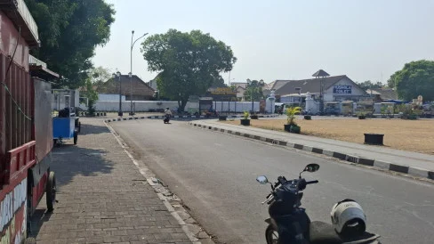 6aad0869b602c-suasana-alun-alun-kidul-yogyakarta-jumat-1892026-sore_488_274